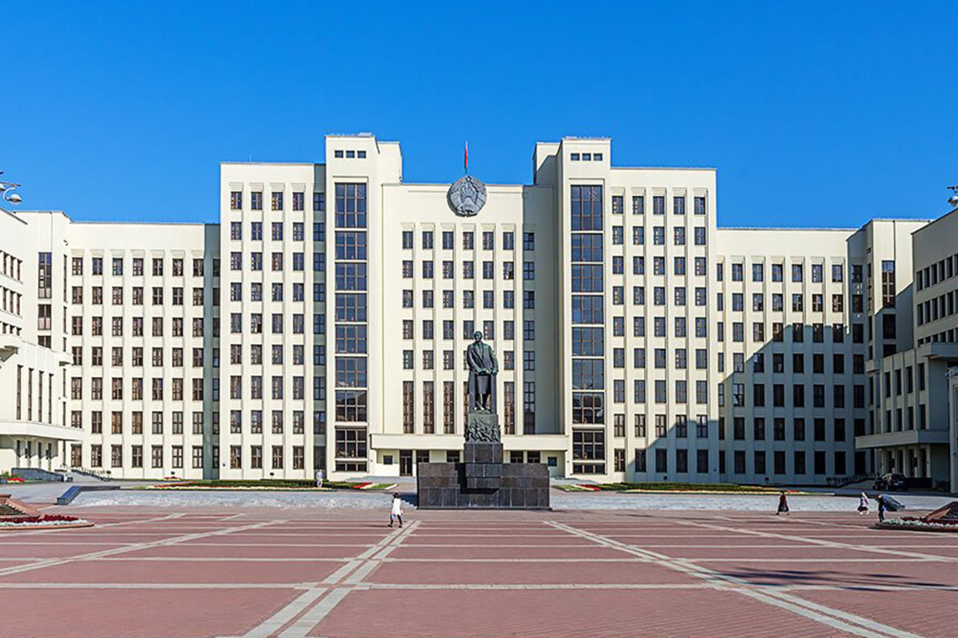 Премьер-министр Республики Беларусь Р.Головченко направил приветствие коллективу и членам Белорусской торгово-промышленной палаты по случаю 70-летия БелТПП