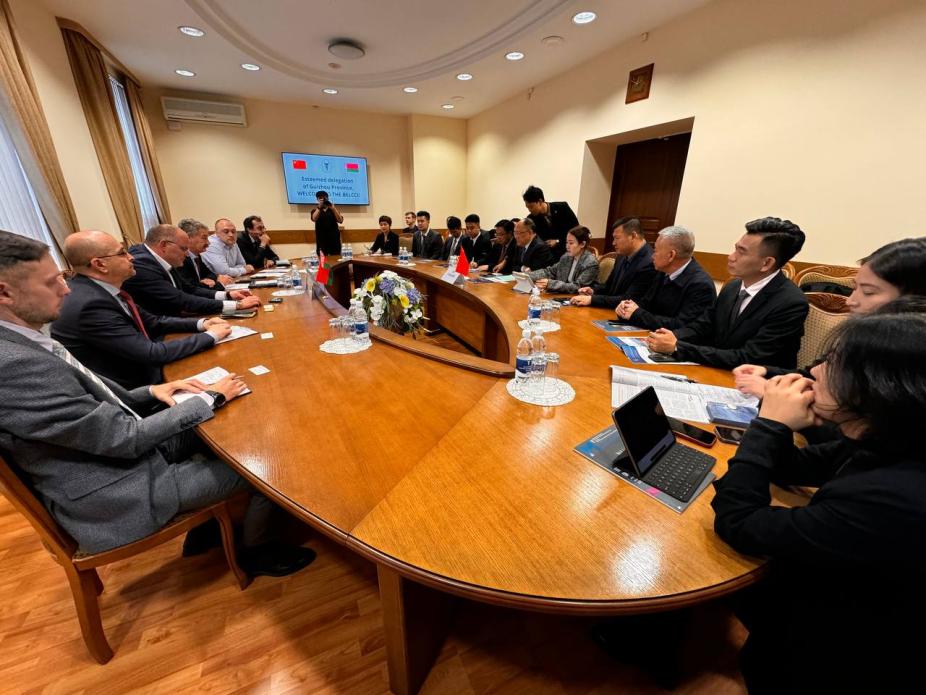 Meeting with Guizhou Province delegation Meeting with Guizhou Province delegation