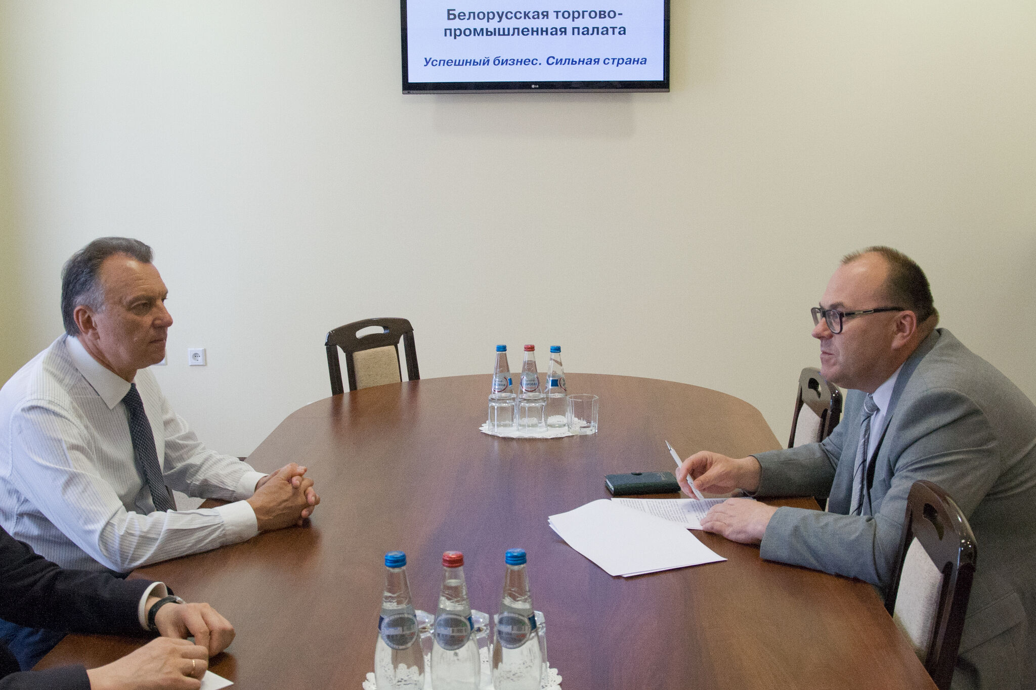 Сустрэча старшыні БелГПП У.Улаховіча з Надзвычайным і Паўнамоцным Амбасадарам Беларусі ў Рэспубліцы Куба В.Бараноўскім