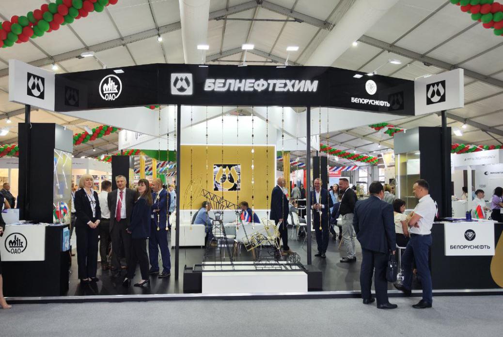 Exhibition of the two countries' achievements within the framework of the 10th Forum of Regions of Russia and Belarus